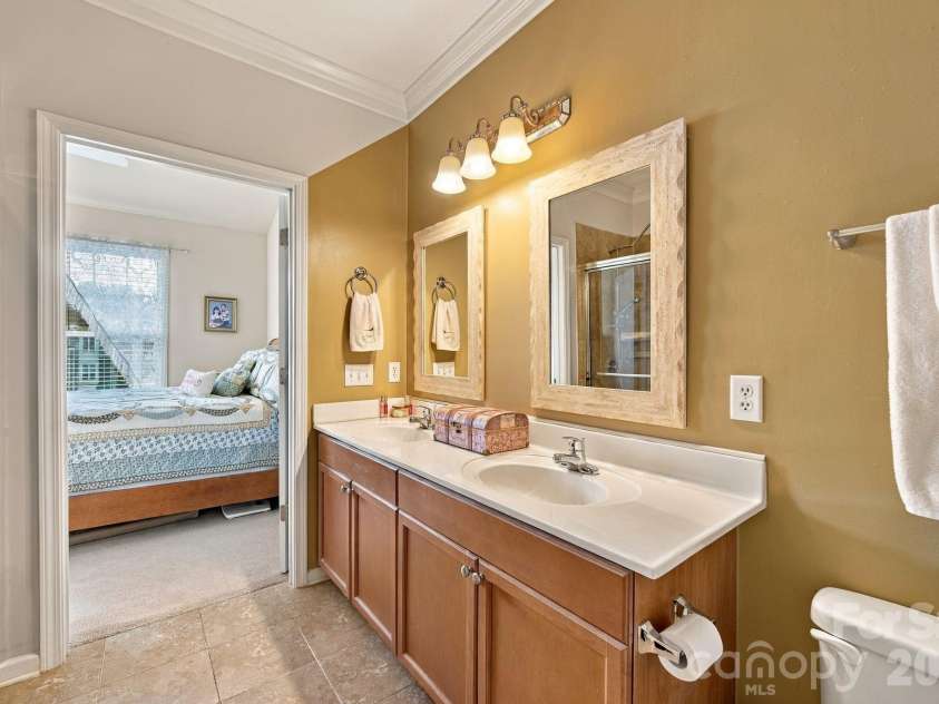 18742 Nautical Drive, Cornelius, NC 28031.  MLS# CAR4425581, YatesRealty ID 51553. 