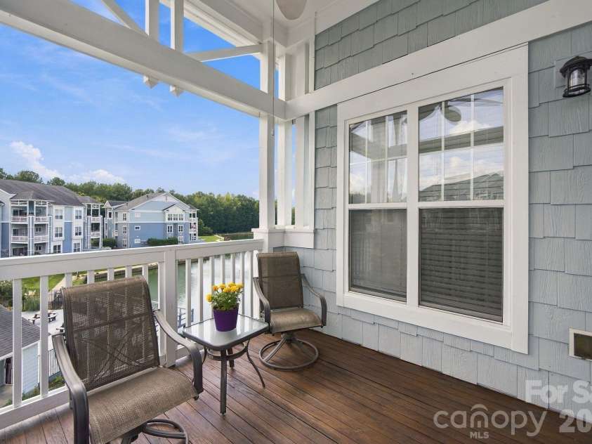 18742 Nautical Drive, Cornelius, NC 28031.  MLS# CAR4425581, YatesRealty ID 51553. 