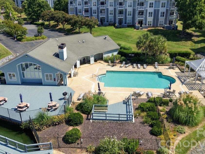 18742 Nautical Drive, Cornelius, NC 28031.  MLS# CAR4425581, YatesRealty ID 51553. 