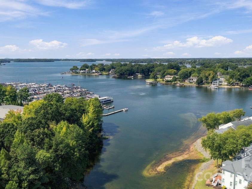 18742 Nautical Drive, Cornelius, NC 28031.  MLS# CAR4425581, YatesRealty ID 51553. 