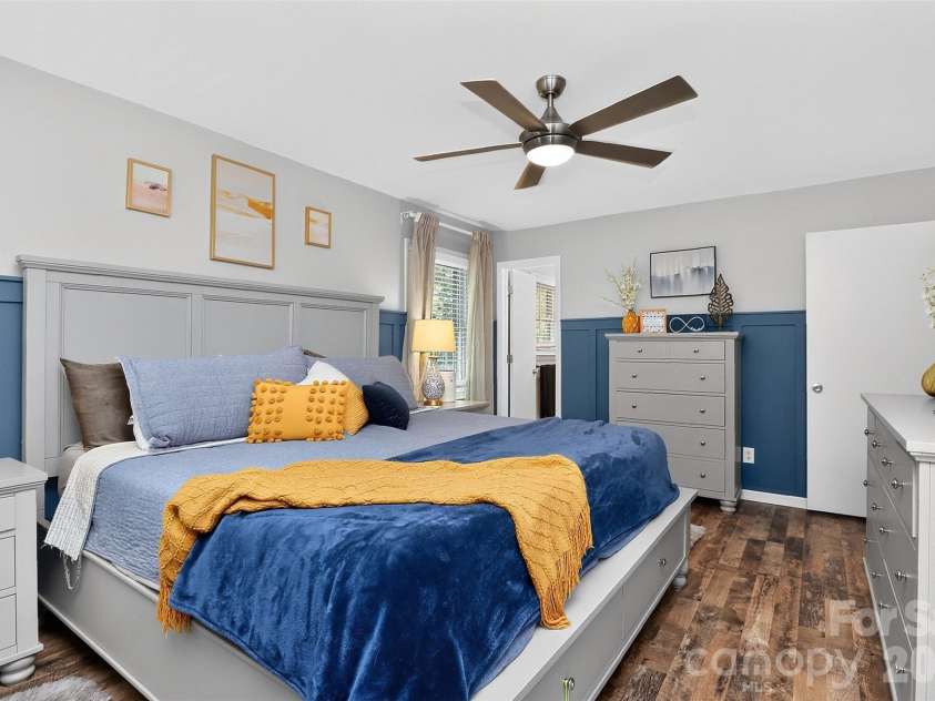 10743 Osprey Drive, Charlotte, NC 28226.  MLS# CAR4425593, YatesRealty ID 51555. Primary Bedroom