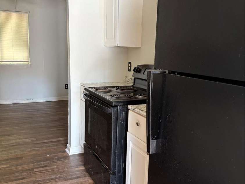 9456 Lexington Circle, Charlotte, NC 28213.  MLS# CAR4424643, YatesRealty ID 51556. 