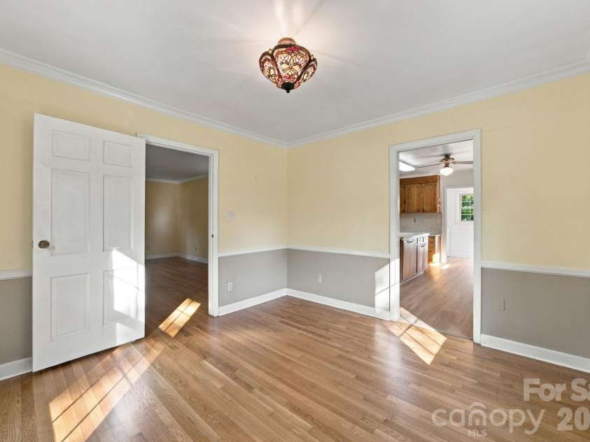 7416 Folger Drive, Charlotte, NC 28226.  MLS# CAR4424929, YatesRealty ID 51557. 