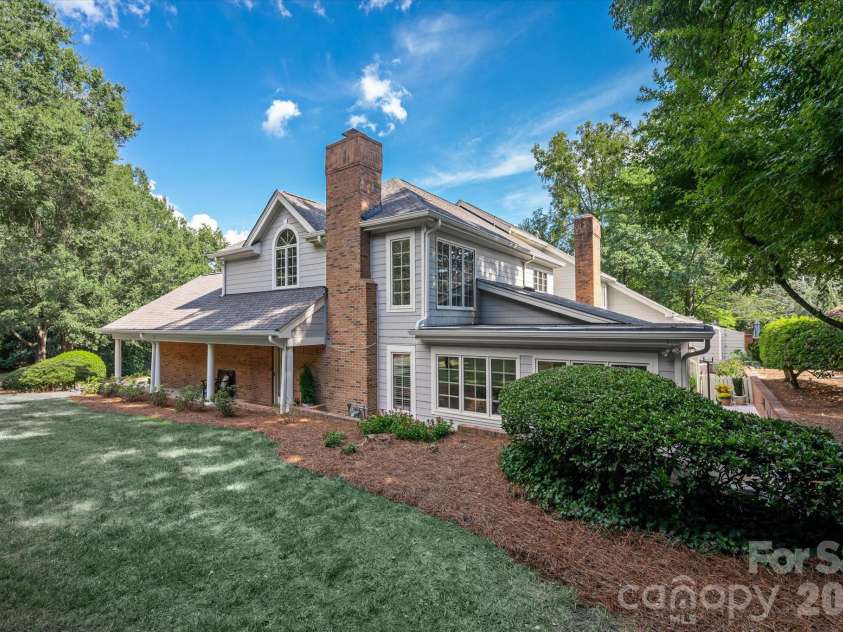 1804 Meadowood Lane, Charlotte, NC 28211.  MLS# CAR4424678, YatesRealty ID 51558. 