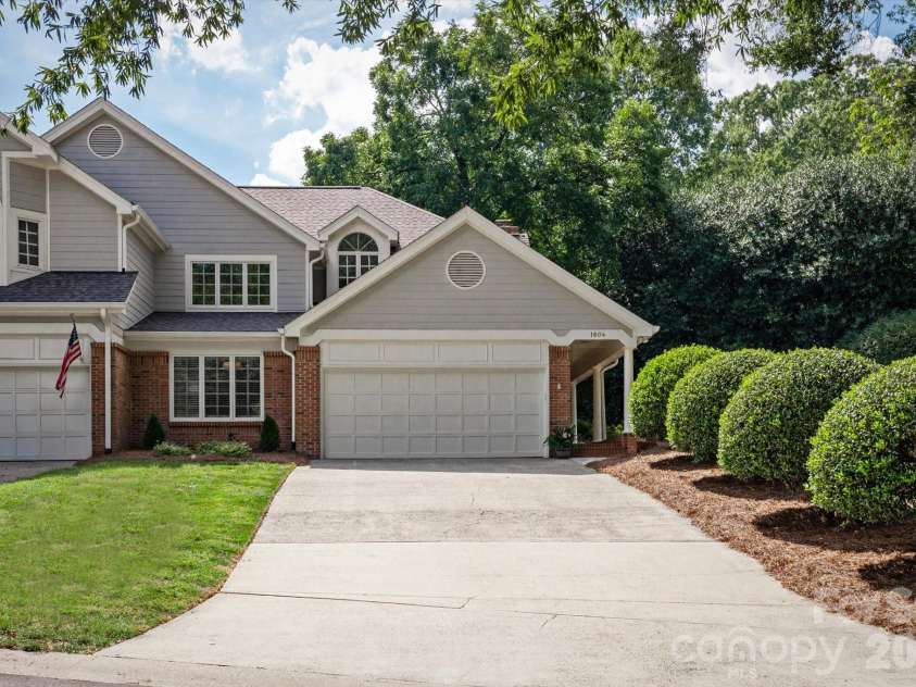 1804 Meadowood Lane, Charlotte, NC 28211.  MLS# CAR4424678, YatesRealty ID 51558. 