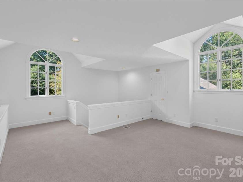 1804 Meadowood Lane, Charlotte, NC 28211.  MLS# CAR4424678, YatesRealty ID 51558. 