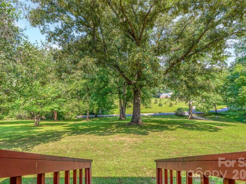 27 Windy Acres Drive, Fairview, NC 28730.  MLS# CAR4424868, YatesRealty ID 51559. 