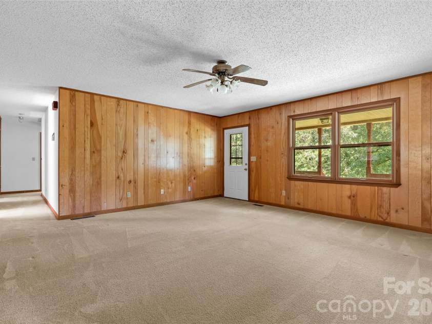 27 Windy Acres Drive, Fairview, NC 28730.  MLS# CAR4424868, YatesRealty ID 51559. 