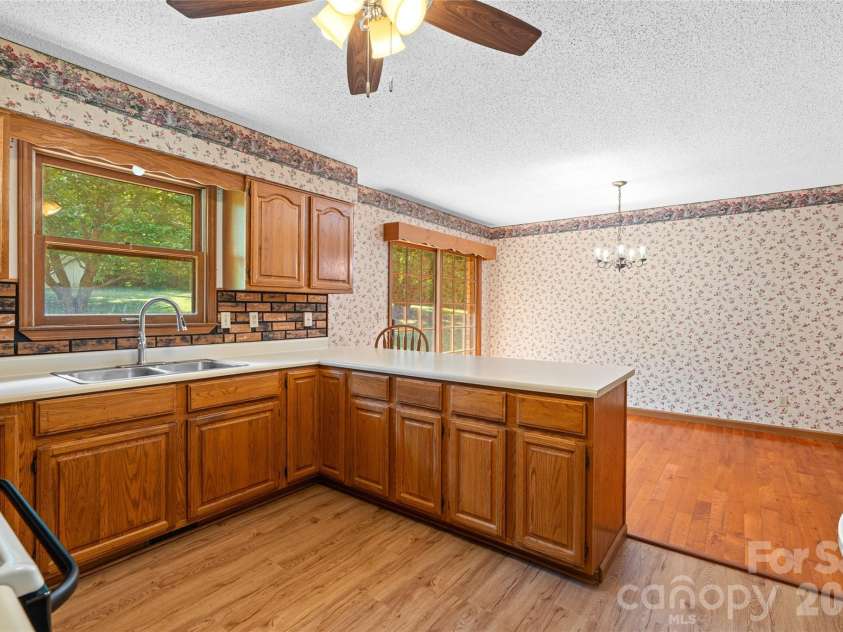 27 Windy Acres Drive, Fairview, NC 28730.  MLS# CAR4424868, YatesRealty ID 51559. 