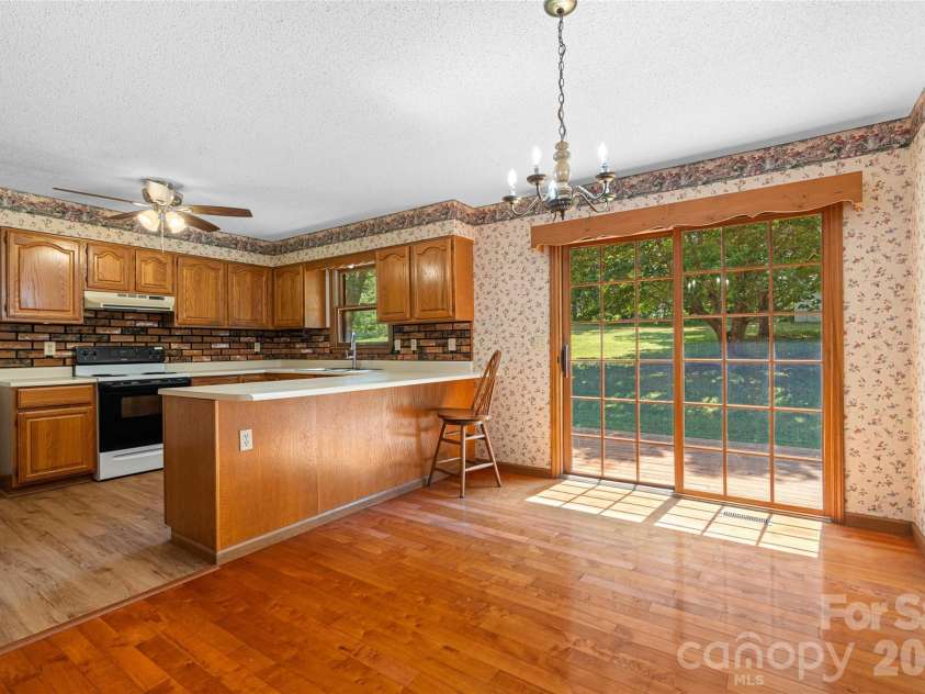 27 Windy Acres Drive, Fairview, NC 28730.  MLS# CAR4424868, YatesRealty ID 51559. 