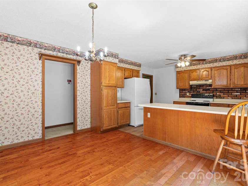 27 Windy Acres Drive, Fairview, NC 28730.  MLS# CAR4424868, YatesRealty ID 51559. 