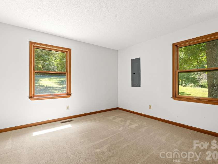 27 Windy Acres Drive, Fairview, NC 28730.  MLS# CAR4424868, YatesRealty ID 51559. 