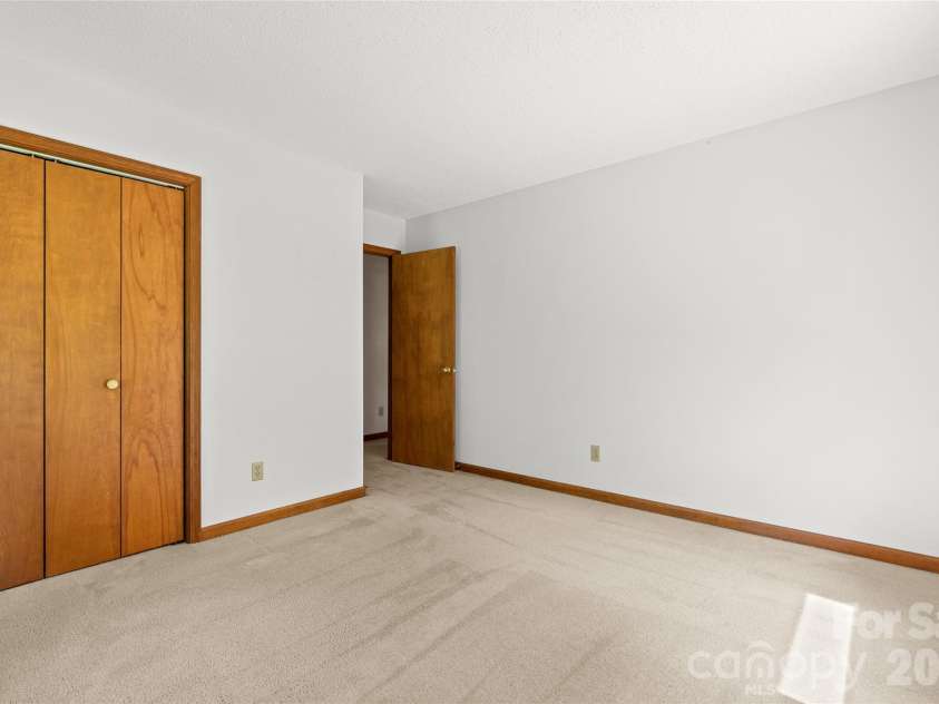 27 Windy Acres Drive, Fairview, NC 28730.  MLS# CAR4424868, YatesRealty ID 51559. 