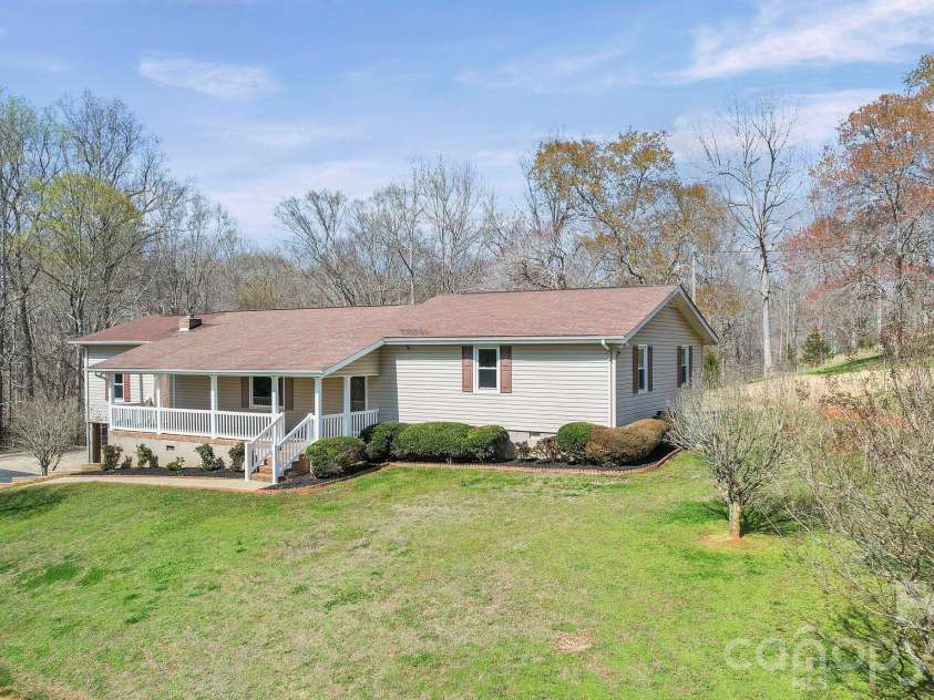 4698 Forest View Road, Blacksburg, SC 29702.  MLS# CAR4350917, YatesRealty ID 5156. 