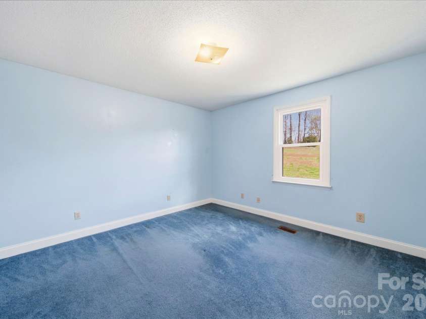 4698 Forest View Road, Blacksburg, SC 29702.  MLS# CAR4350917, YatesRealty ID 5156. 