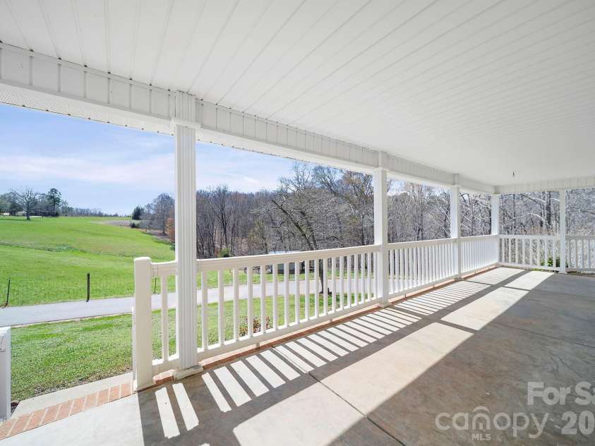 4698 Forest View Road, Blacksburg, SC 29702.  MLS# CAR4350917, YatesRealty ID 5156. 