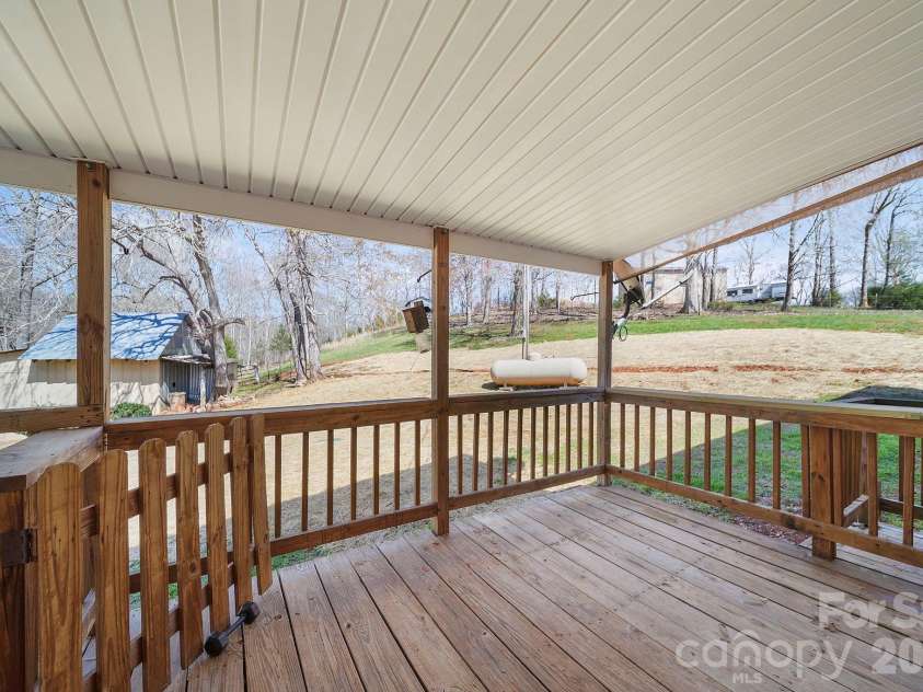4698 Forest View Road, Blacksburg, SC 29702.  MLS# CAR4350917, YatesRealty ID 5156. 