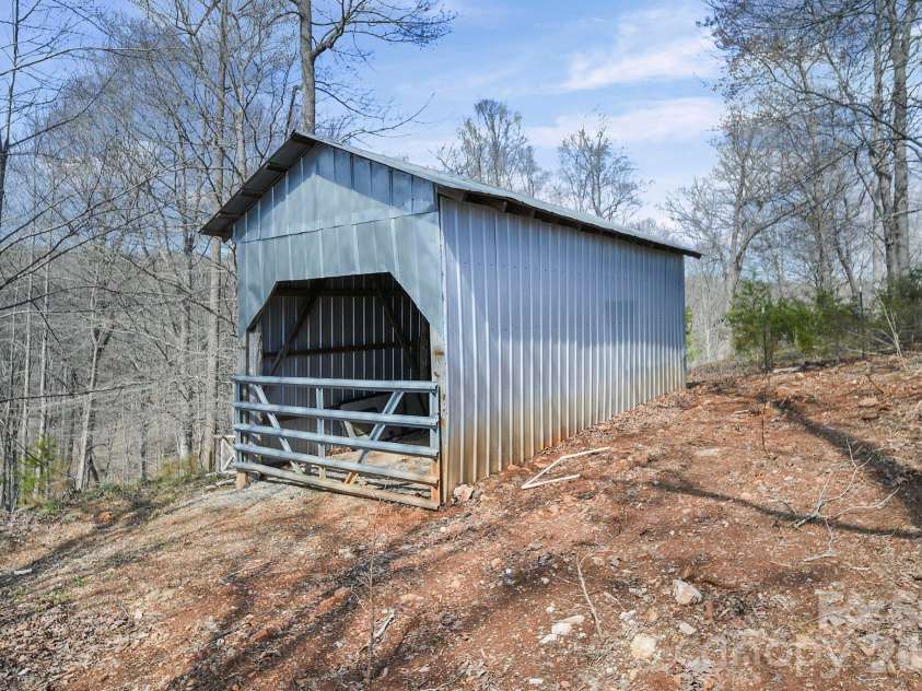4698 Forest View Road, Blacksburg, SC 29702.  MLS# CAR4350917, YatesRealty ID 5156. 