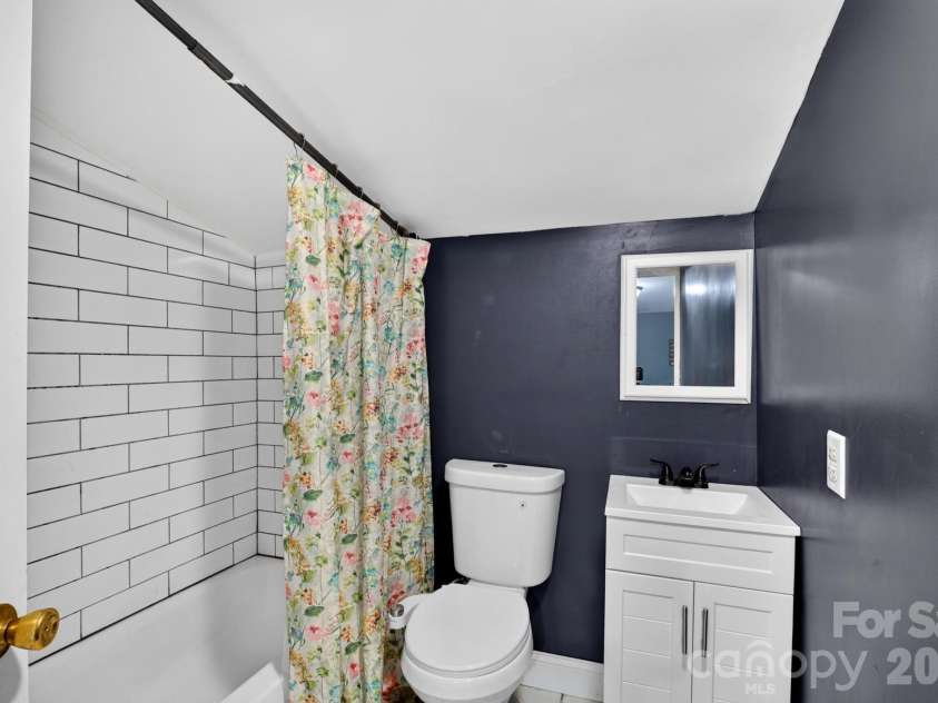 15 Circle Street, Granite Falls, NC 28630.  MLS# CAR4424837, YatesRealty ID 51560. 