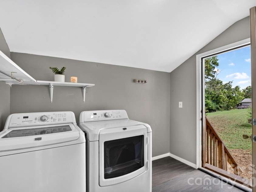 15 Circle Street, Granite Falls, NC 28630.  MLS# CAR4424837, YatesRealty ID 51560. 