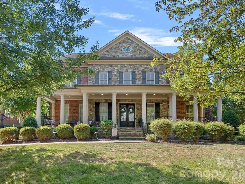 1104 Longwood Court, Matthews, NC 28104.  MLS# CAR4424764, YatesRealty ID 51561. 