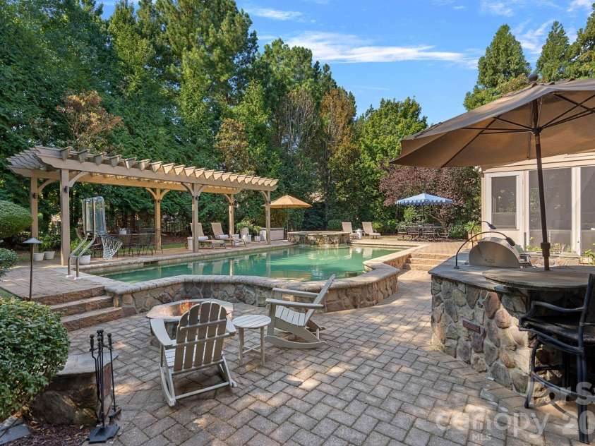 1104 Longwood Court, Matthews, NC 28104.  MLS# CAR4424764, YatesRealty ID 51561. 