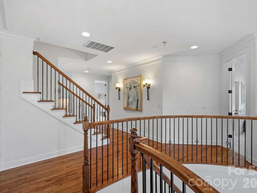 1104 Longwood Court, Matthews, NC 28104.  MLS# CAR4424764, YatesRealty ID 51561. 