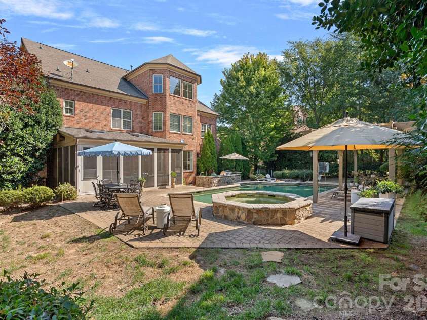 1104 Longwood Court, Matthews, NC 28104.  MLS# CAR4424764, YatesRealty ID 51561. 