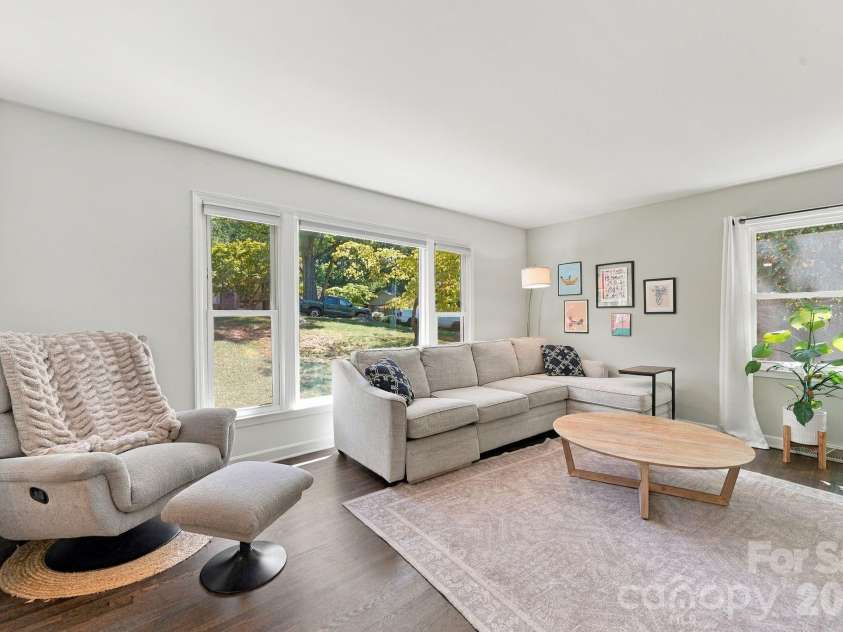 912 Tally Ho Court, Charlotte, NC 28212.  MLS# CAR4424793, YatesRealty ID 51563. 