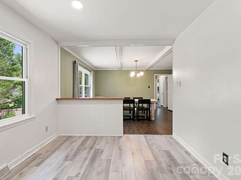 912 Tally Ho Court, Charlotte, NC 28212.  MLS# CAR4424793, YatesRealty ID 51563. 