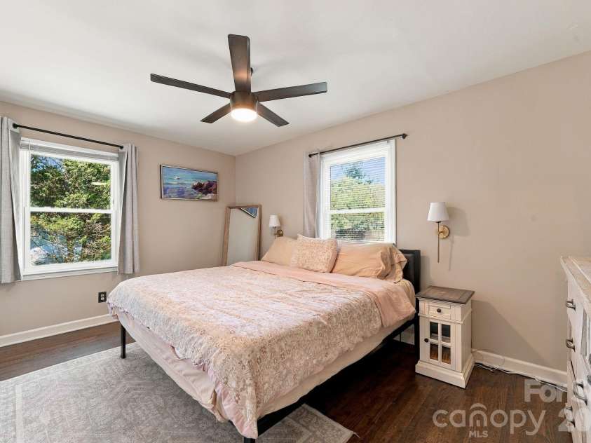 912 Tally Ho Court, Charlotte, NC 28212.  MLS# CAR4424793, YatesRealty ID 51563. 