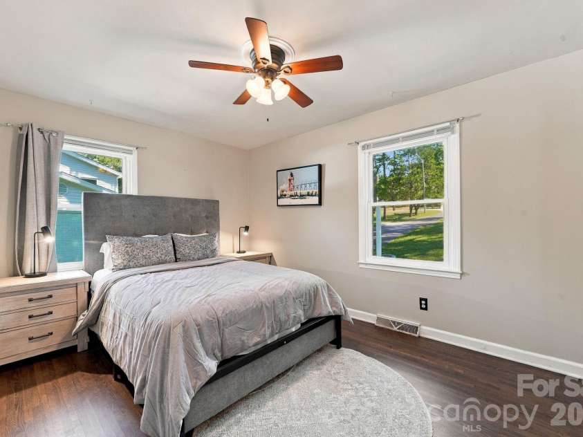 912 Tally Ho Court, Charlotte, NC 28212.  MLS# CAR4424793, YatesRealty ID 51563. 