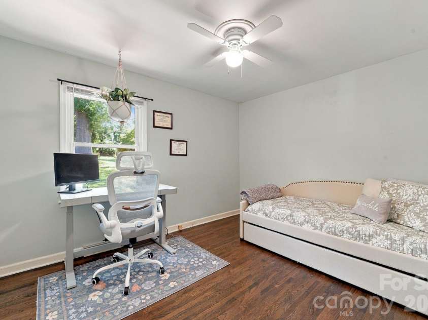 912 Tally Ho Court, Charlotte, NC 28212.  MLS# CAR4424793, YatesRealty ID 51563. 