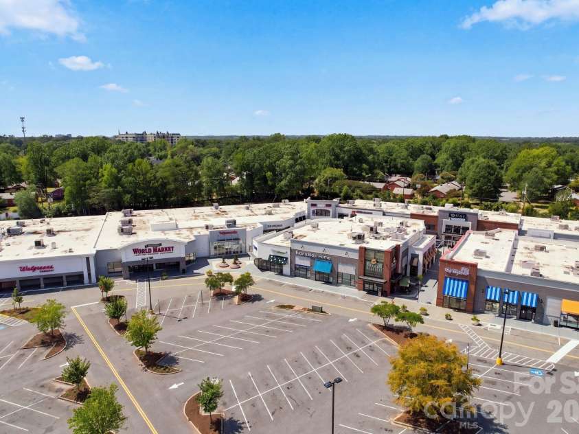 912 Tally Ho Court, Charlotte, NC 28212.  MLS# CAR4424793, YatesRealty ID 51563. 