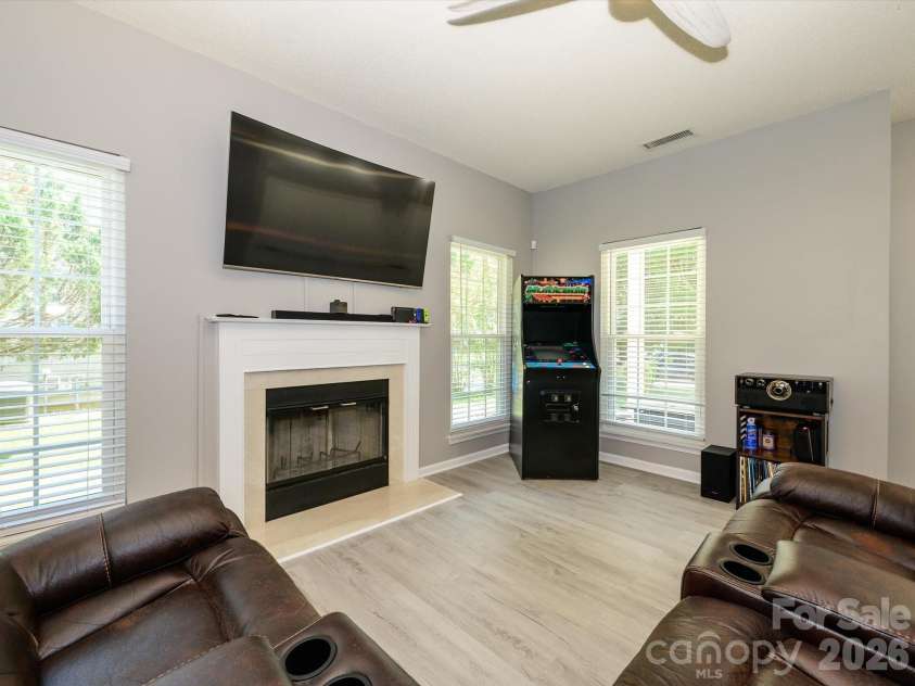 11413 Larix Drive, Charlotte, NC 28273.  MLS# CAR4424711, YatesRealty ID 51564. 