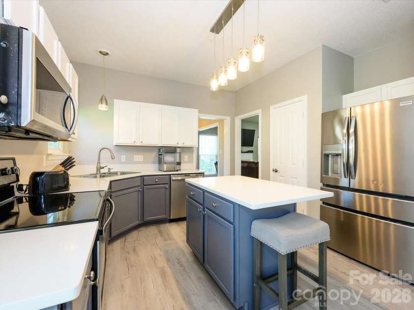 11413 Larix Drive, Charlotte, NC 28273.  MLS# CAR4424711, YatesRealty ID 51564. 