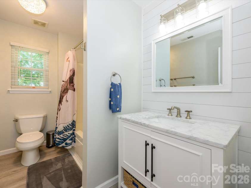 11413 Larix Drive, Charlotte, NC 28273.  MLS# CAR4424711, YatesRealty ID 51564. 