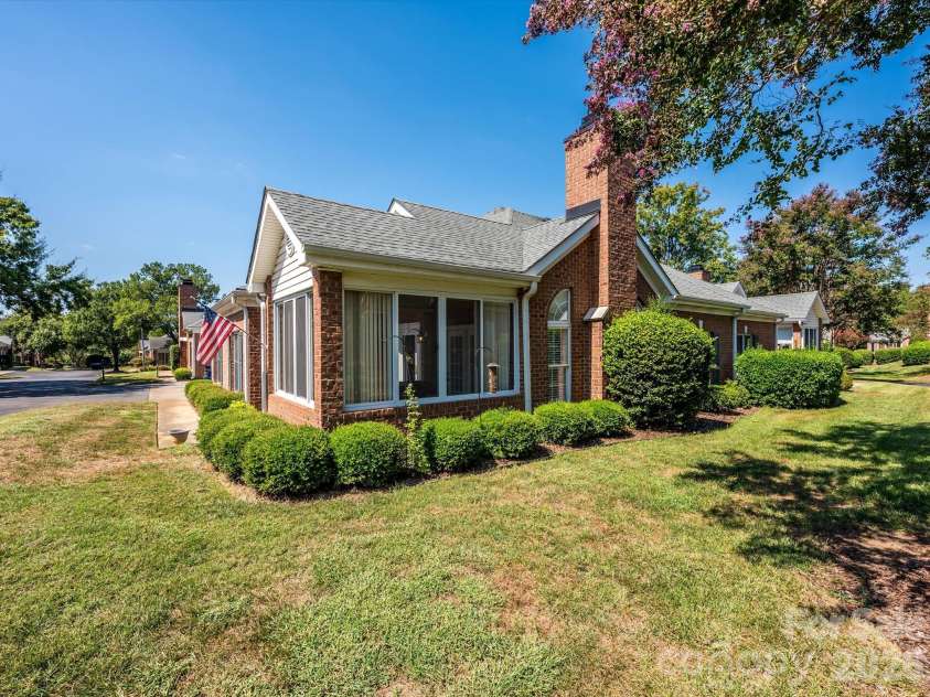 11411 Olde Turnbury Court, Charlotte, NC 28277.  MLS# CAR4424700, YatesRealty ID 51565. 