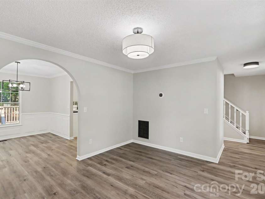 10740 Roxbury Court, Charlotte, NC 28214.  MLS# CAR4424971, YatesRealty ID 51567. 