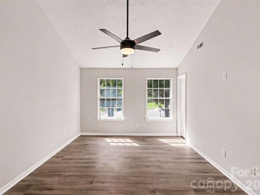 10740 Roxbury Court, Charlotte, NC 28214.  MLS# CAR4424971, YatesRealty ID 51567. Master Bedroom