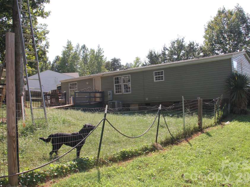 115 Anderson Acres Drive, Harmony, NC 28634.  MLS# CAR4425013, YatesRealty ID 51568. 