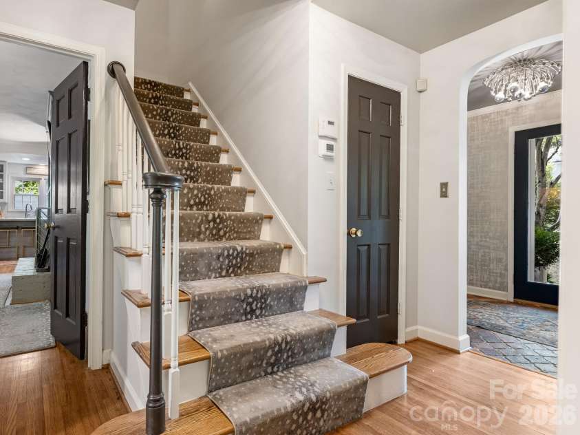 2516 Handley Place, Charlotte, NC 28226.  MLS# CAR4425043, YatesRealty ID 51569. 