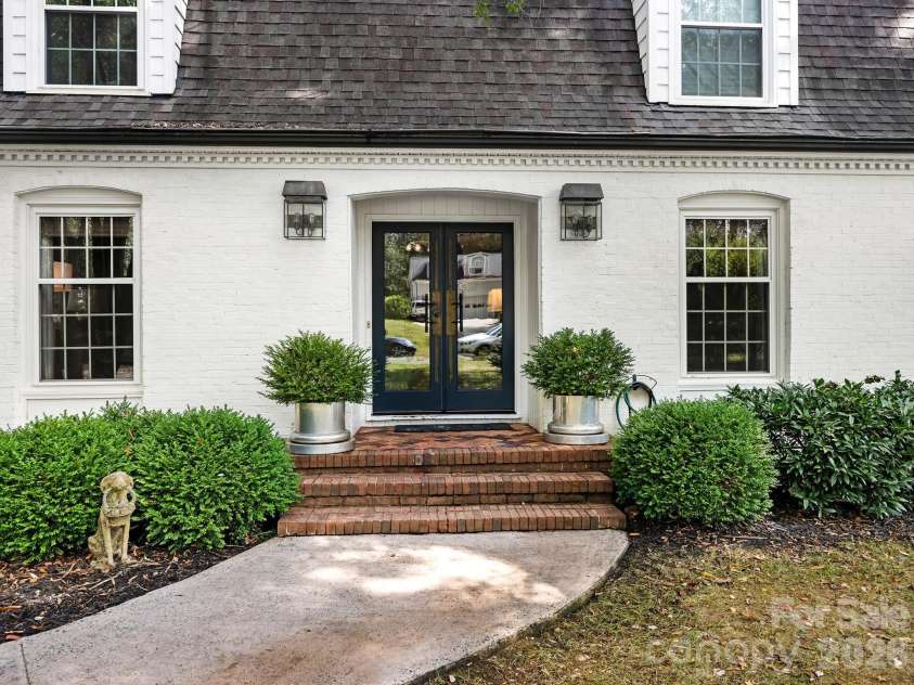 2516 Handley Place, Charlotte, NC 28226.  MLS# CAR4425043, YatesRealty ID 51569. Front Exterior