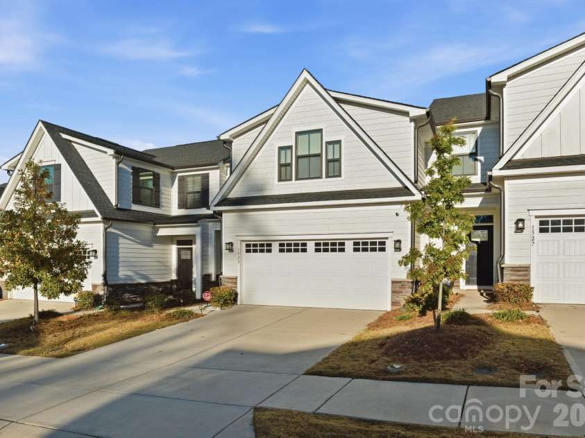 1523 Dennis Austin Lane, Indian Trail, NC 28079.  MLS# CAR4340284, YatesRealty ID 5157. 
