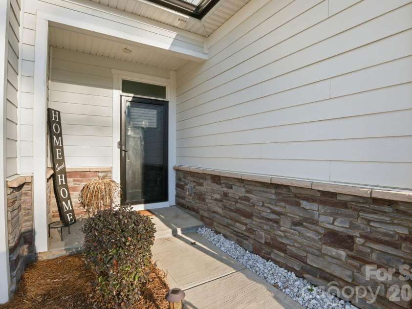 1523 Dennis Austin Lane, Indian Trail, NC 28079.  MLS# CAR4340284, YatesRealty ID 5157. 