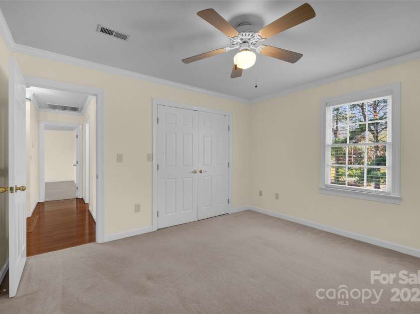 4405 3rd Street, Hickory, NC 28601.  MLS# CAR4244839, YatesRealty ID 5157. 