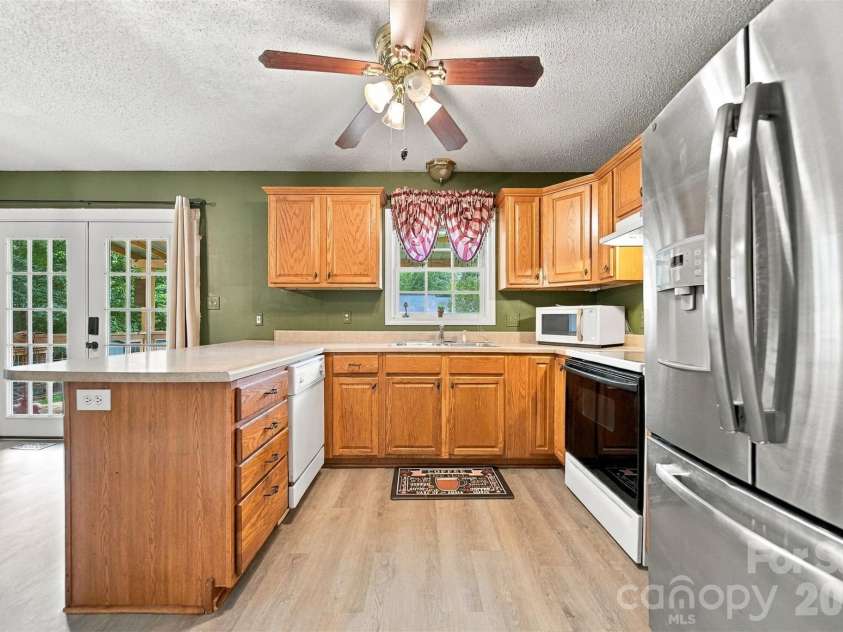 4917 Pond Court, Conover, NC 28613.  MLS# CAR4424441, YatesRealty ID 51570. 