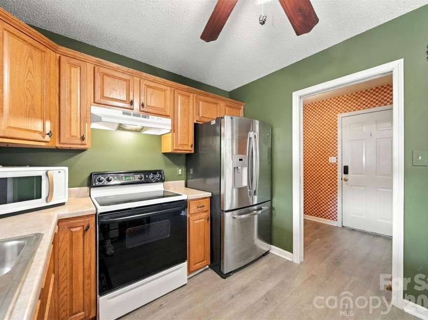4917 Pond Court, Conover, NC 28613.  MLS# CAR4424441, YatesRealty ID 51570. 