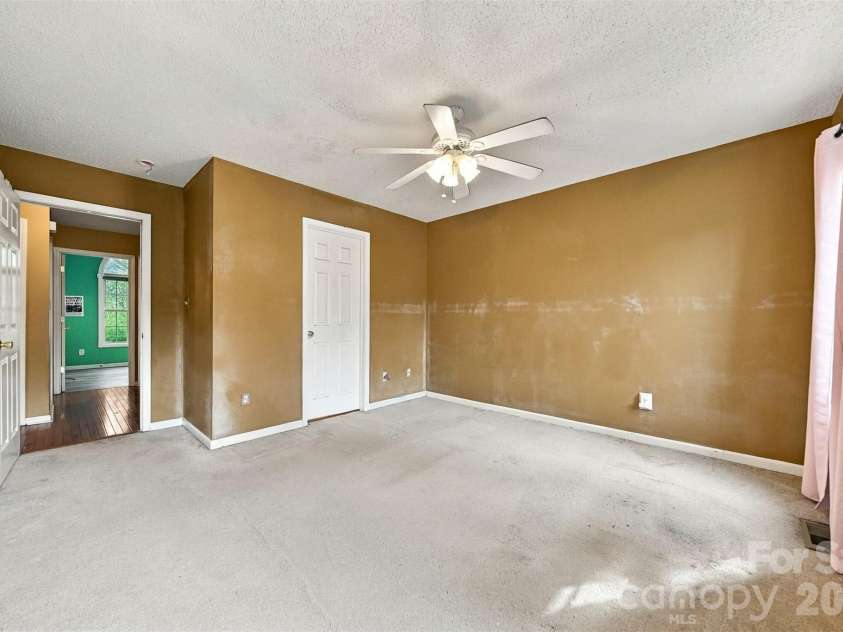 4917 Pond Court, Conover, NC 28613.  MLS# CAR4424441, YatesRealty ID 51570. 