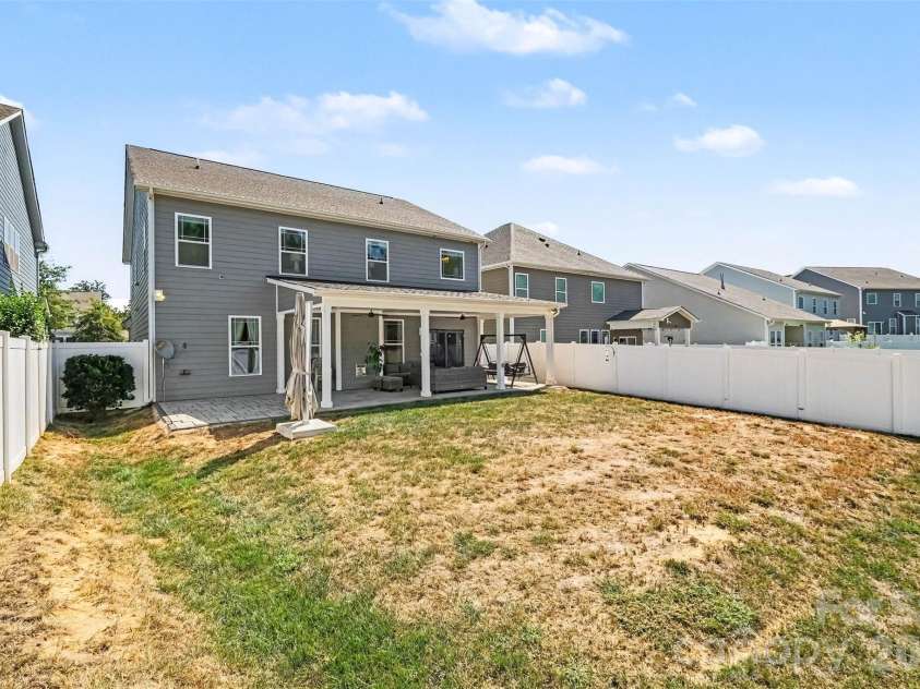 149 Longleaf Drive, Mooresville, NC 28117.  MLS# CAR4424546, YatesRealty ID 51571. Fenced in backyard!